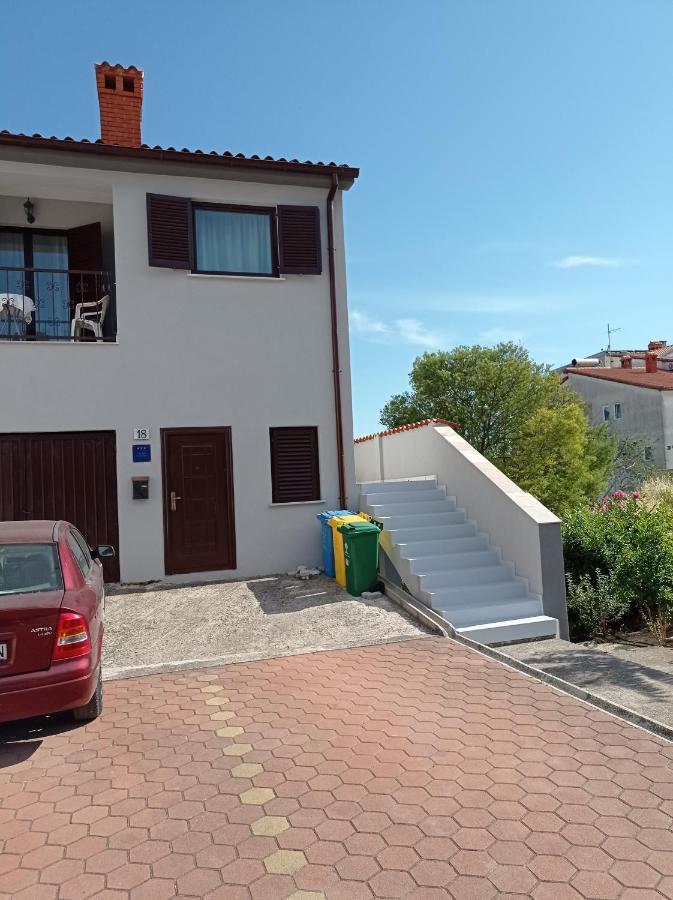 "Sunny" - Studio Apartment Pola Esterno foto