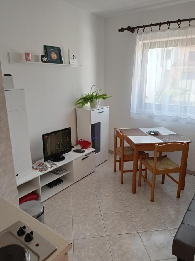 "Sunny" - Studio Apartment Pola Esterno foto