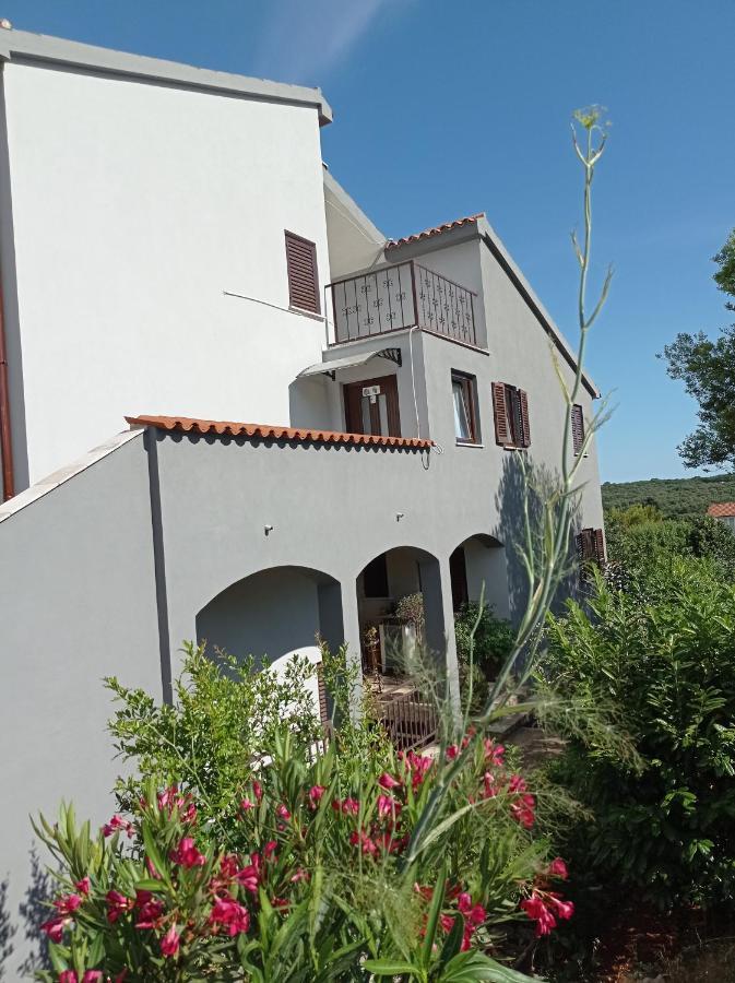 "Sunny" - Studio Apartment Pola Esterno foto
